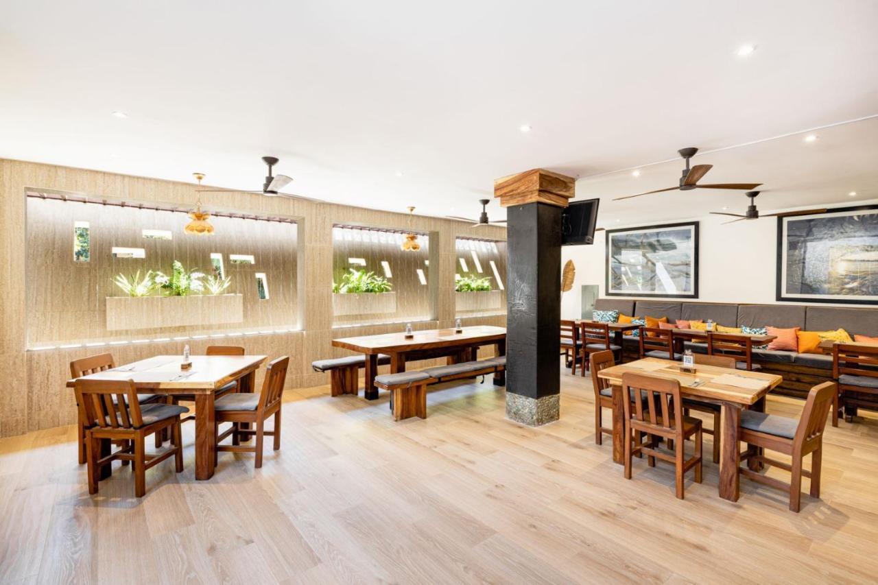 Cafe Hotel